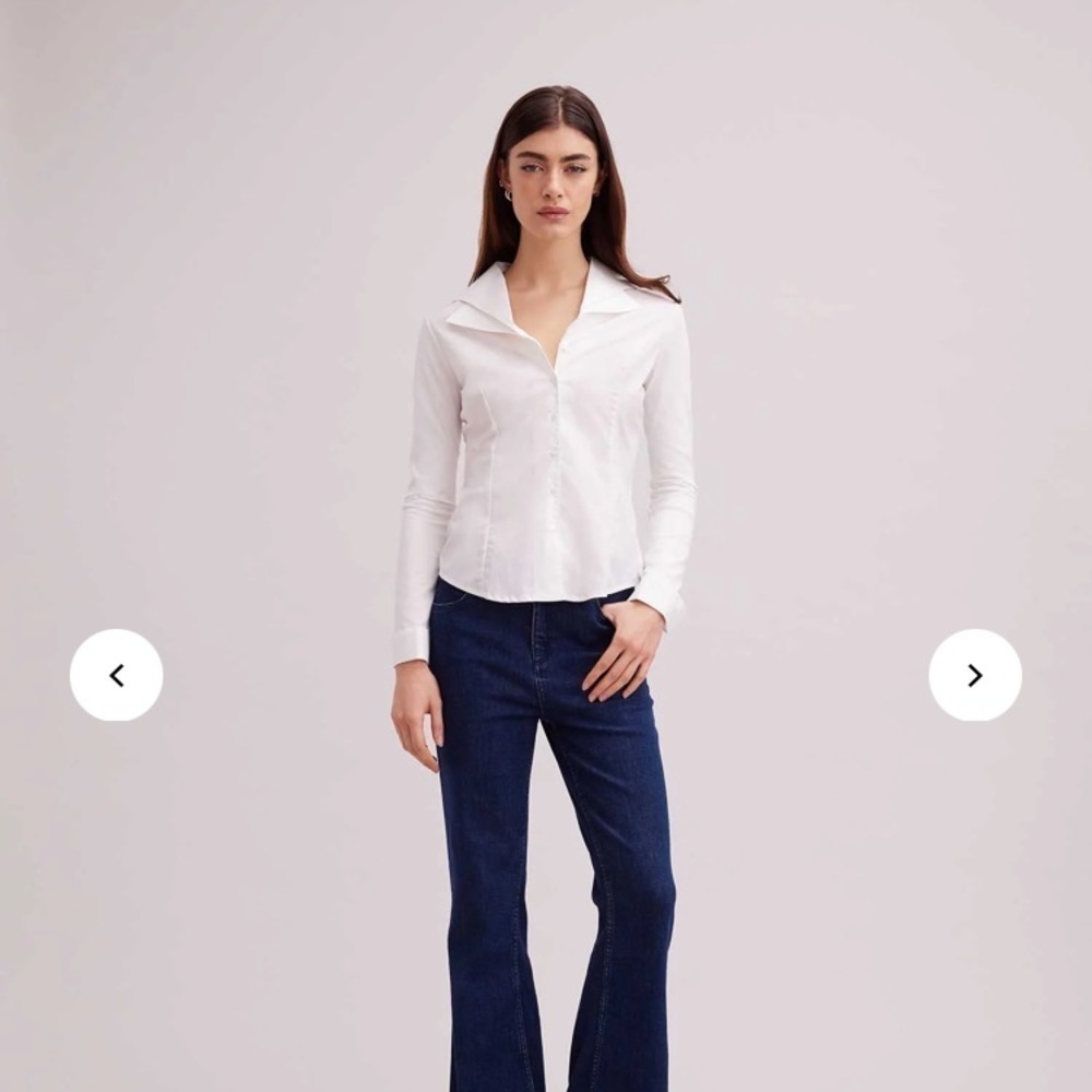 Anne Fontaine Christie Shirt
White Long Sleeved Double Collared T-Blouse - Picture 2 of 13